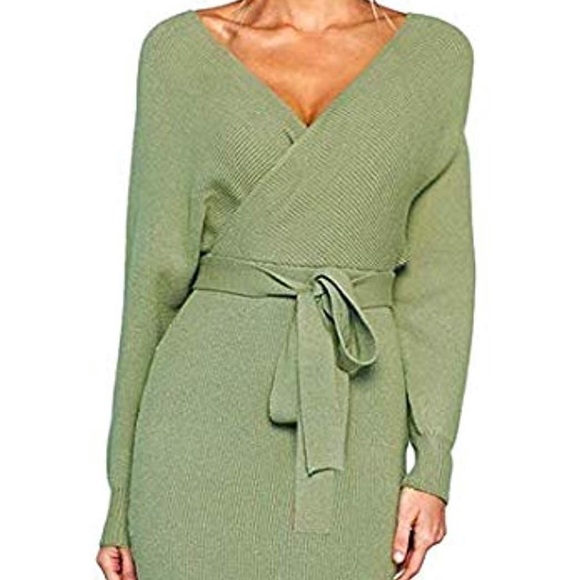 ✨THE SAVOY FEILD GREEN BATWING SWEATER DRESS *NWT* - Picture 3 of 7